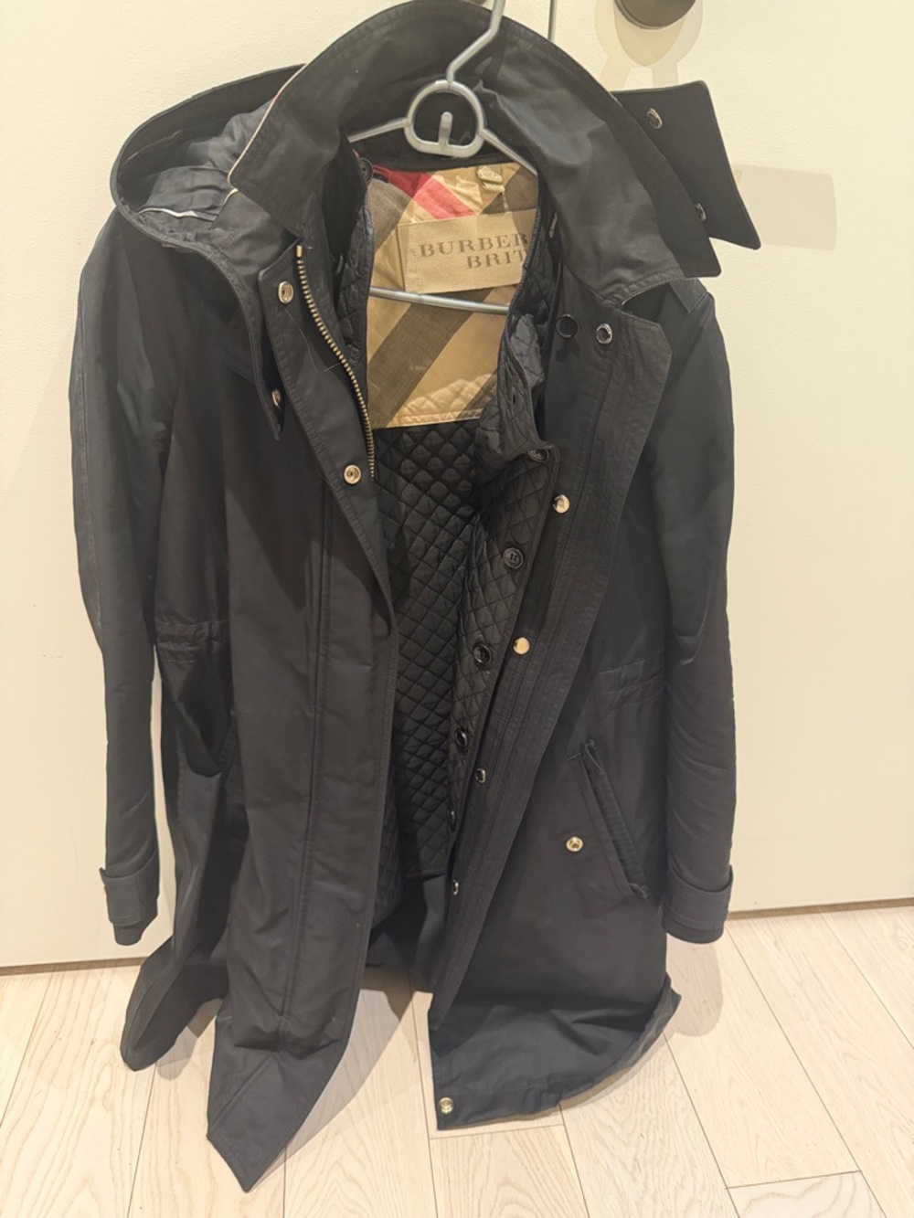 Burberry Black Woman’s Trench Coat with Signature Check Lining